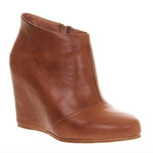 Ugg Carmine Wedges size 7.5 (7/7.5)